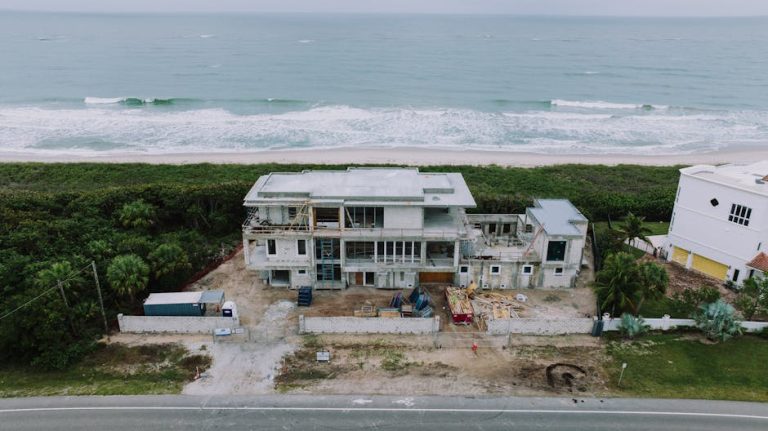 Hurricane-Resistant Construction in South Florida: What to Build