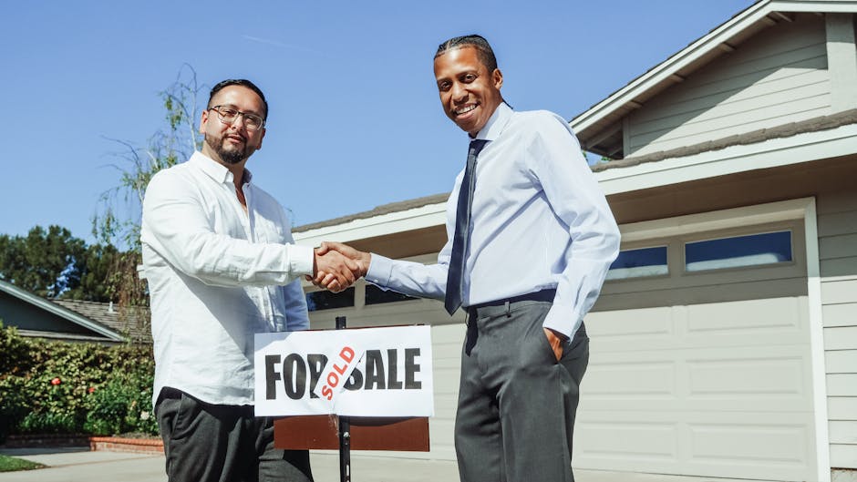 contractor homeowner handshake
